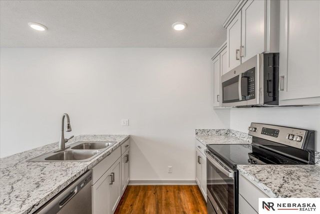 1010 S 14th Avenue, Blair, NE 68008