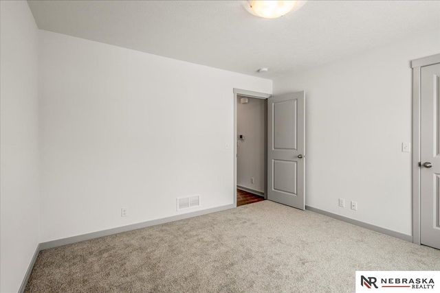 1010 S 14th Avenue, Blair, NE 68008