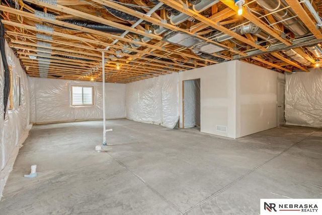 1010 S 14th Avenue, Blair, NE 68008