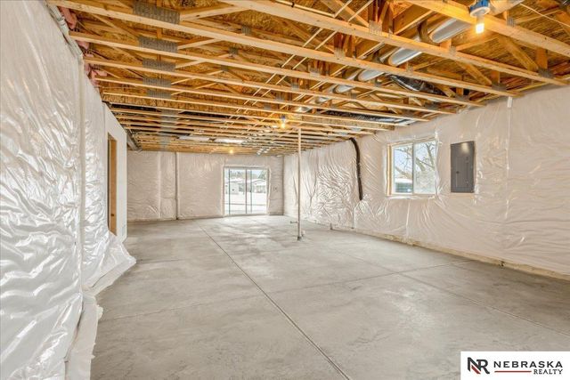 1010 S 14th Avenue, Blair, NE 68008