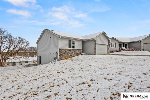 1010 S 14th Avenue, Blair, NE 68008