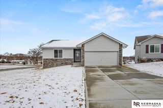 1010 S 14th Avenue, Blair, NE 68008