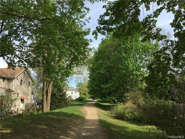 4 Ronny Circle, Hastings-on-hudson, NY 10706