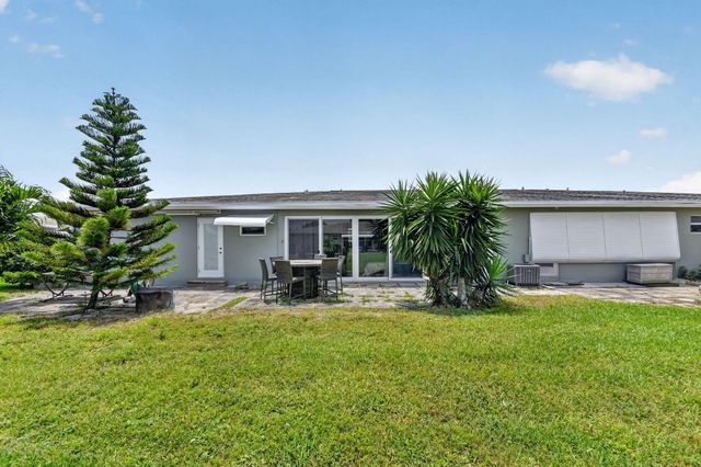 155 South Boulevard C, Boynton Beach, FL 33435