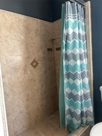 7118 Heron Drive, Houston, TX 77087