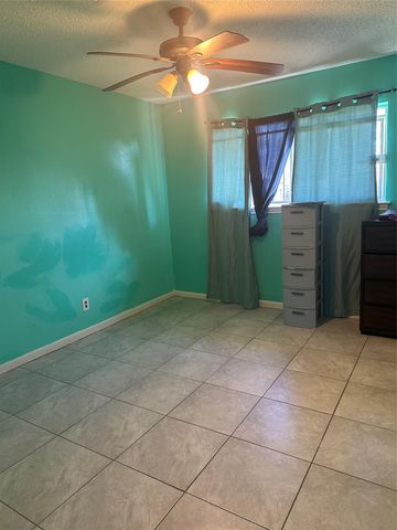 7118 Heron Drive, Houston, TX 77087