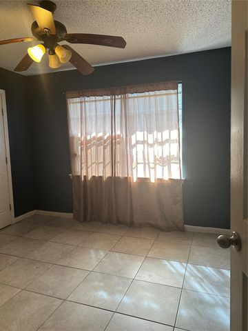 7118 Heron Drive, Houston, TX 77087