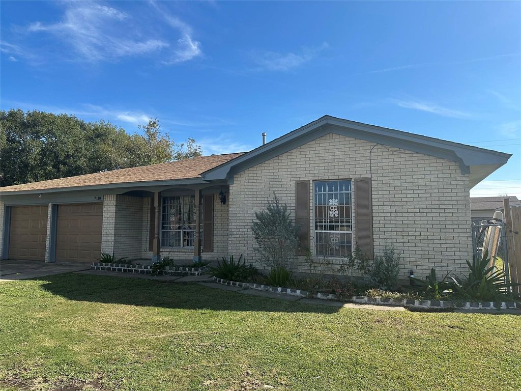 7118 Heron Drive, Houston, TX 77087