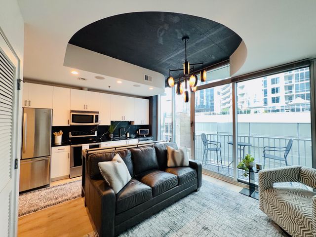 301 Demonbreun St Unit 808, Nashville, TN 37201