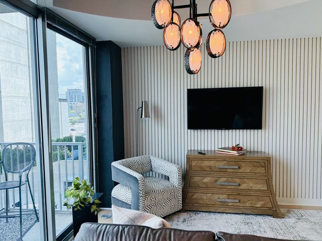 301 Demonbreun St Unit 808, Nashville, TN 37201