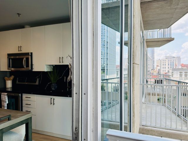 301 Demonbreun St Unit 808, Nashville, TN 37201