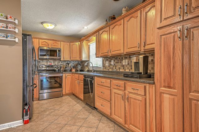766 Moccasin Hills Drive, Gate City, VA 24251
