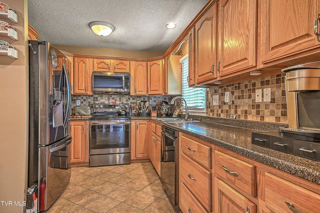766 Moccasin Hills Drive, Gate City, VA 24251