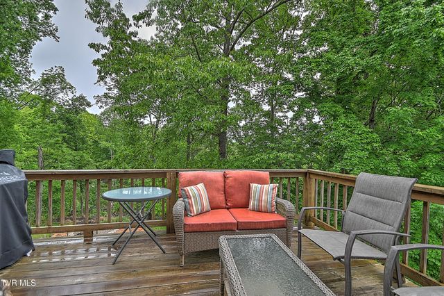 766 Moccasin Hills Drive, Gate City, VA 24251