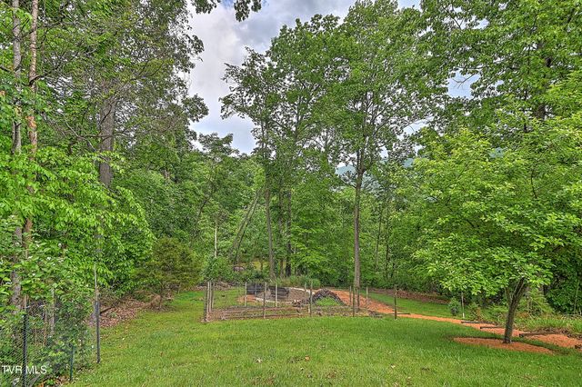 766 Moccasin Hills Drive, Gate City, VA 24251