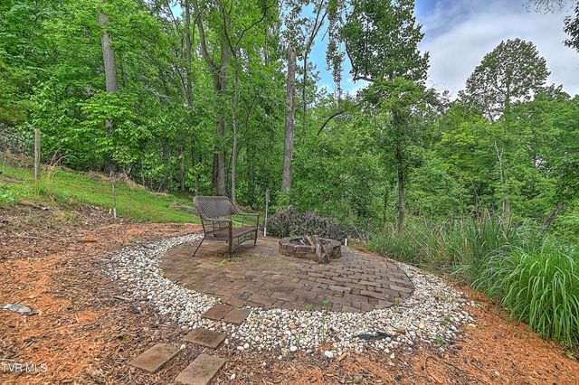 766 Moccasin Hills Drive, Gate City, VA 24251