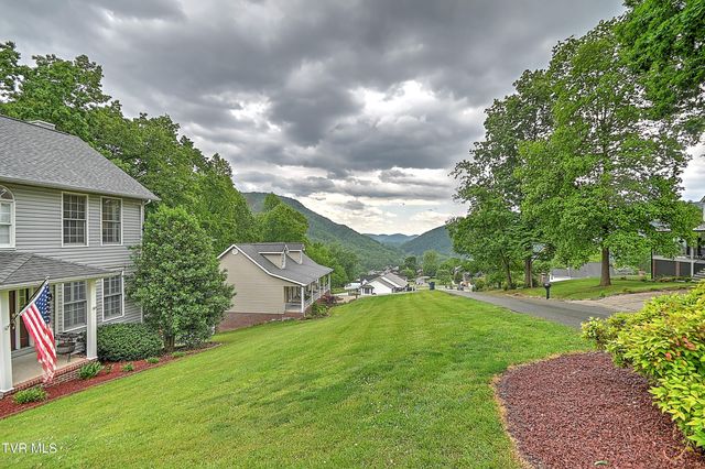 766 Moccasin Hills Drive, Gate City, VA 24251