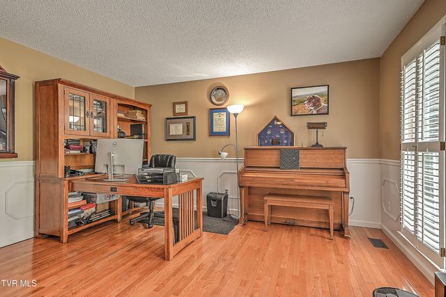766 Moccasin Hills Drive, Gate City, VA 24251