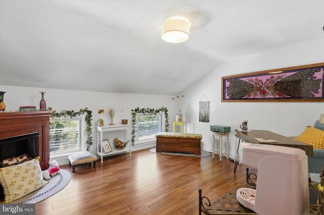 165 FRONT ST, Conshohocken, PA 19428