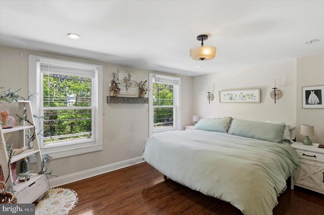 165 FRONT ST, Conshohocken, PA 19428