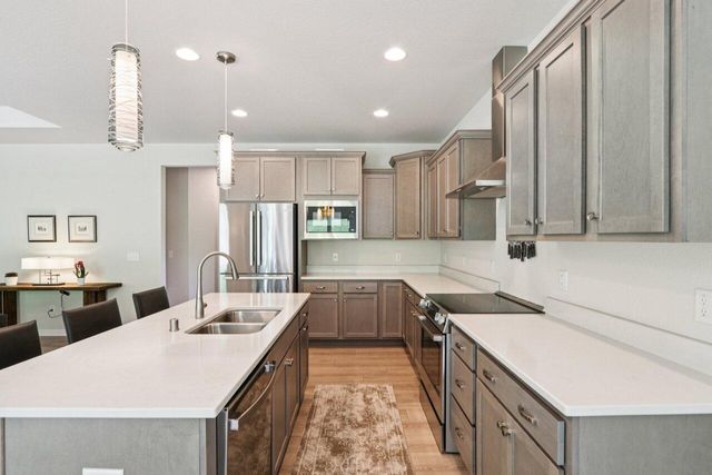 W225N7642 Woodland Creek DRIVE, Sussex, WI 53089