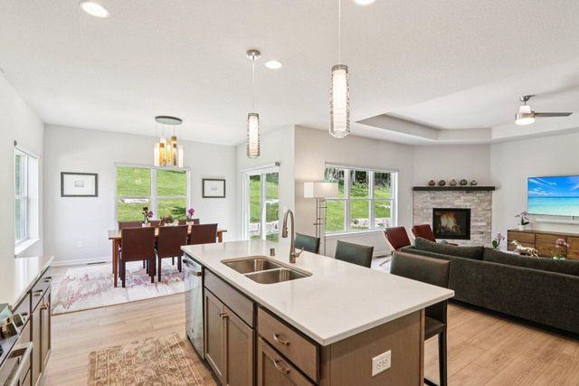 W225N7642 Woodland Creek DRIVE, Sussex, WI 53089