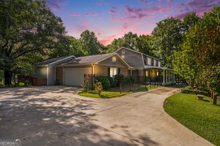 5230 West Shore Drive SW, Conyers, GA 30094