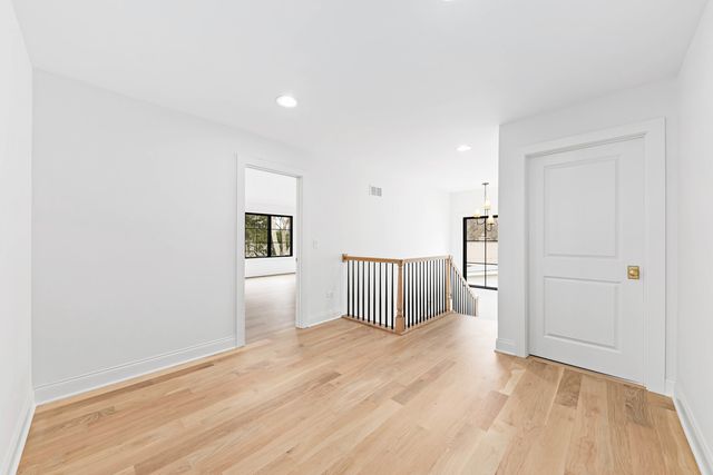 1310 N Eagle Street, Naperville, IL 60563