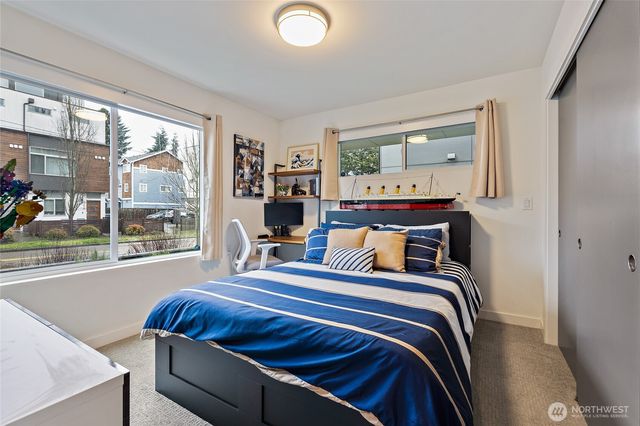 6500 34th Avenue SW, Seattle, WA 98126