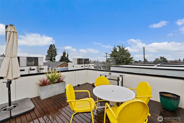 6500 34th Avenue SW, Seattle, WA 98126