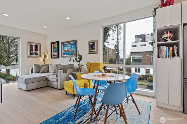 6500 34th Avenue SW, Seattle, WA 98126