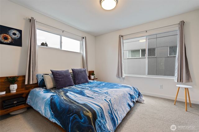 6500 34th Avenue SW, Seattle, WA 98126