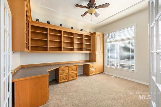 2186 Santa Clara Dr, Meridian, ID 83642