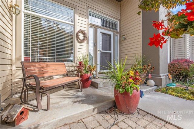 2186 Santa Clara Dr, Meridian, ID 83642