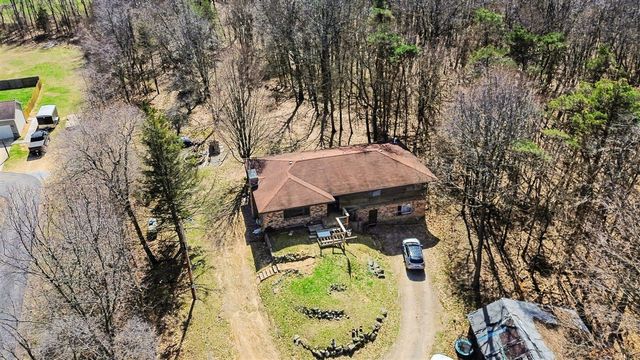 30637 Redfield Street, Niles, MI 49120