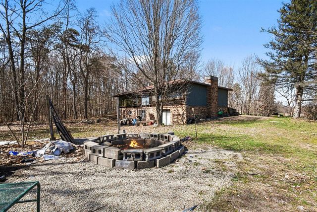 30637 Redfield Street, Niles, MI 49120