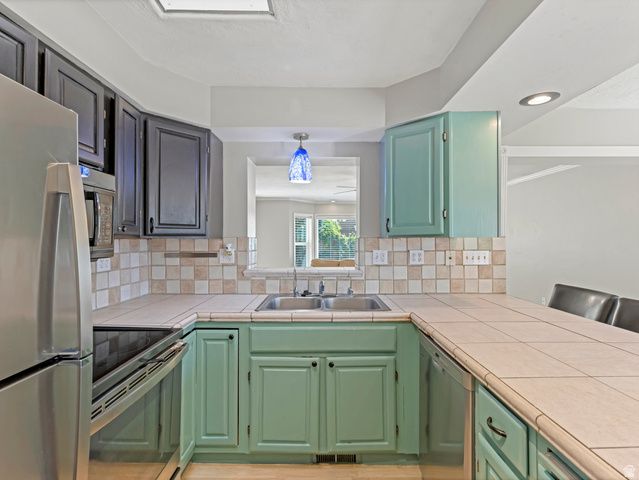396 E 700 S, Centerville, UT 84014
