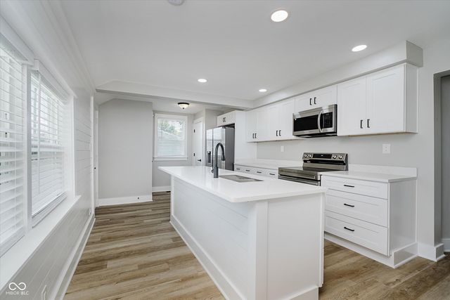 1411 S J Street, Elwood, IN 46036