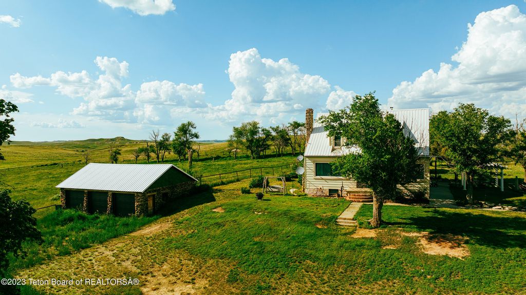 841 RECLUSE Road, Recluse, WY 82725 photo 15