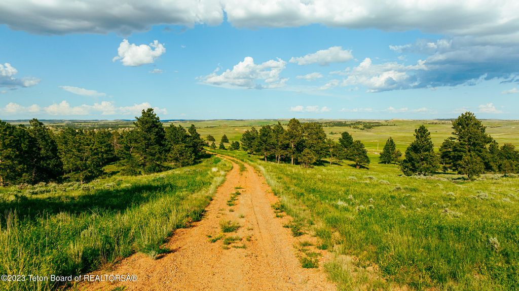 841 RECLUSE Road, Recluse, WY 82725 photo 32