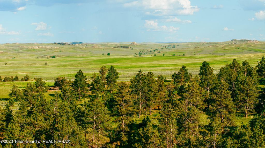 841 RECLUSE Road, Recluse, WY 82725 photo 5