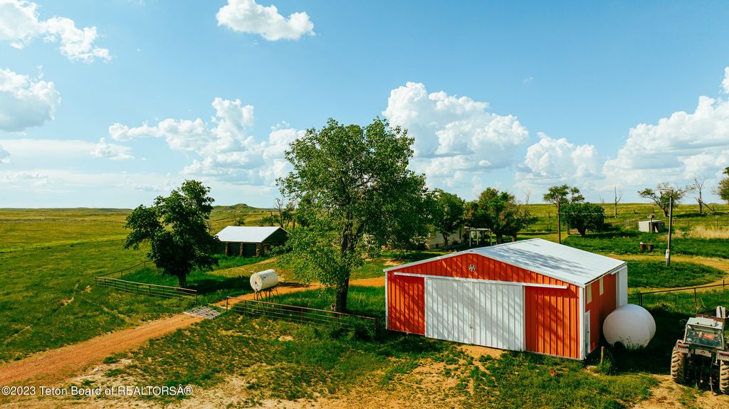 841 RECLUSE Road, Recluse, WY 82725 photo 9