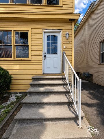 105 Maple Street, River Rouge, MI 48218