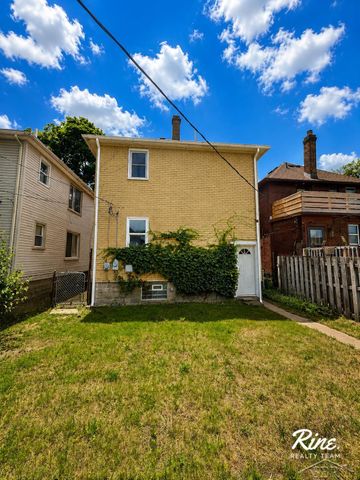 105 Maple Street, River Rouge, MI 48218