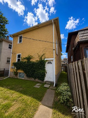 105 Maple Street, River Rouge, MI 48218