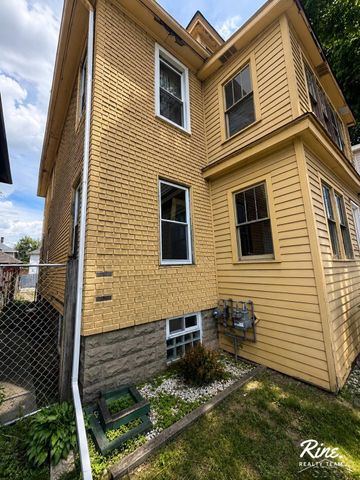 105 Maple Street, River Rouge, MI 48218