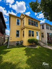 105 Maple Street, River Rouge, MI 48218