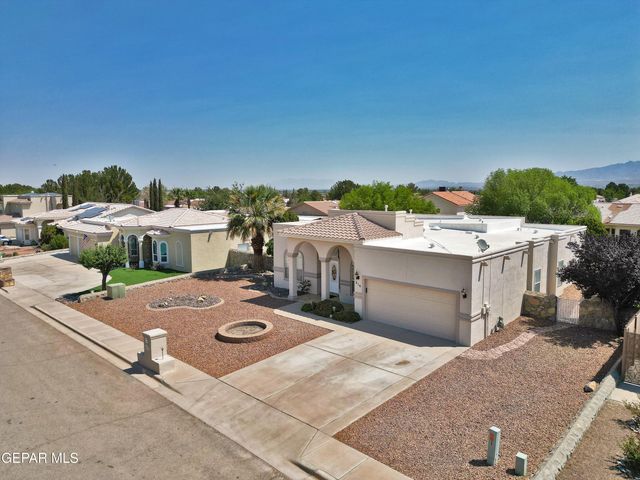 216 Desert Garden Drive, Santa Teresa, NM 88008