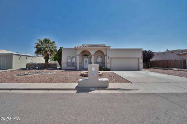 216 Desert Garden Drive, Santa Teresa, NM 88008