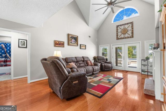 375 Dasher Street, Lyons, GA 30436